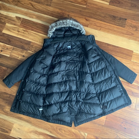 The North Face Winter Coat - Picture 2 of 6
